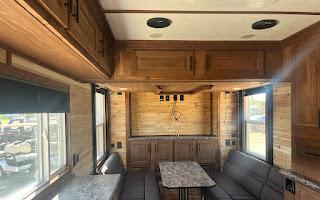 Ice Castle 8x21v Cross Country Traveler  2027