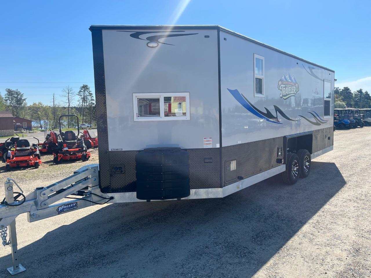 Ice Castle 8x21v Cross Country Traveler  2027