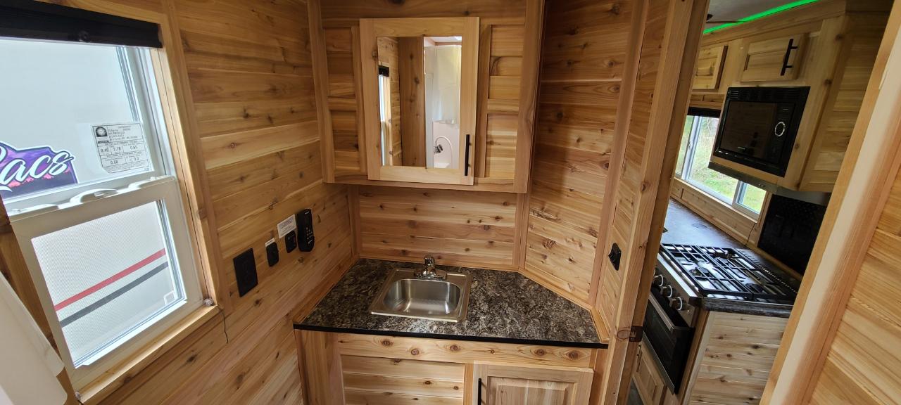 Ice Castle 8x28 Sportsman’s Retreat  2027