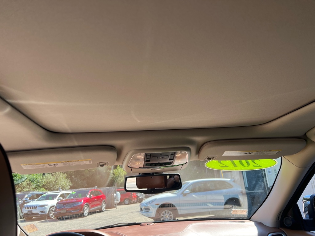 Jeep Grand Cherokee Overland 4WD 2012