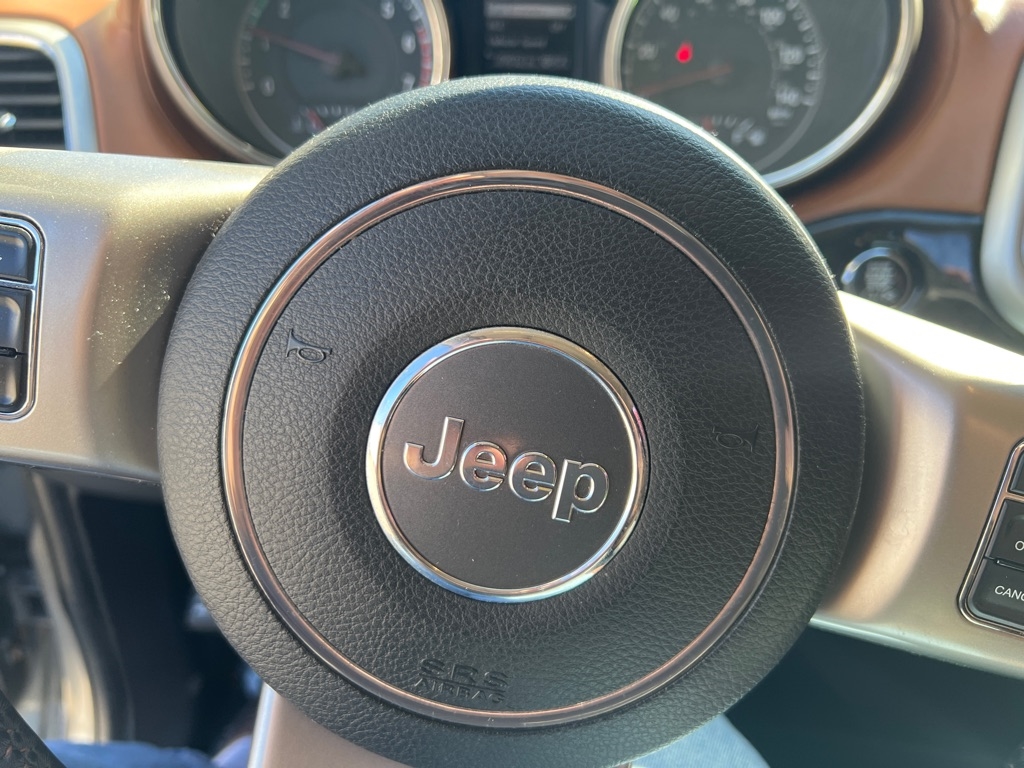 Jeep Grand Cherokee Overland 4WD 2012