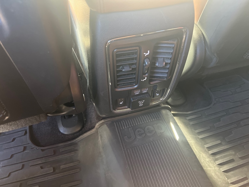 Jeep Grand Cherokee Summit 4x4 2017 Jeep Grand Cherokee Summit 4x4 2017