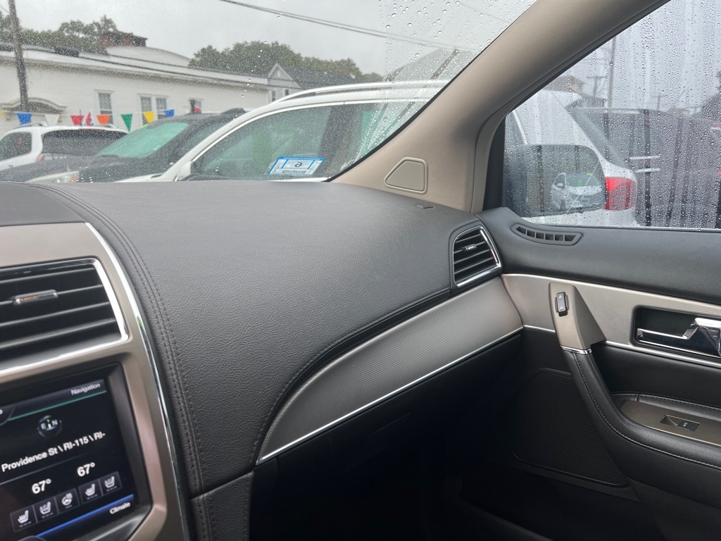 Lincoln MKX AWD 4dr 2012 Lincoln MKX AWD 4dr 2012