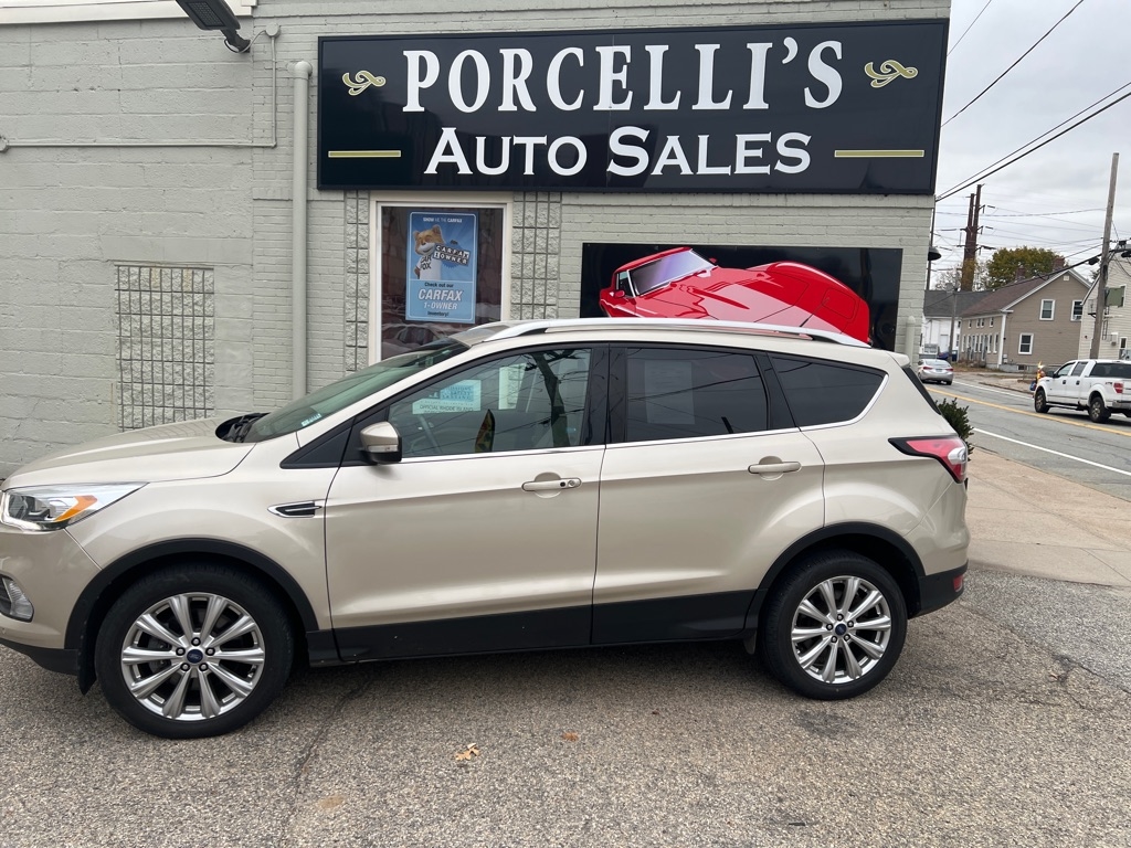 2017 Ford Escape Titanium's photo