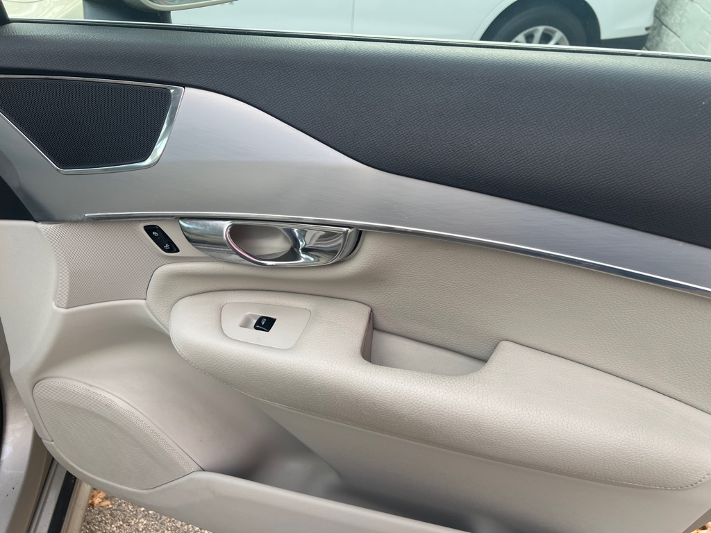 Volvo XC90 AWD 4dr T5 Momentum 2016