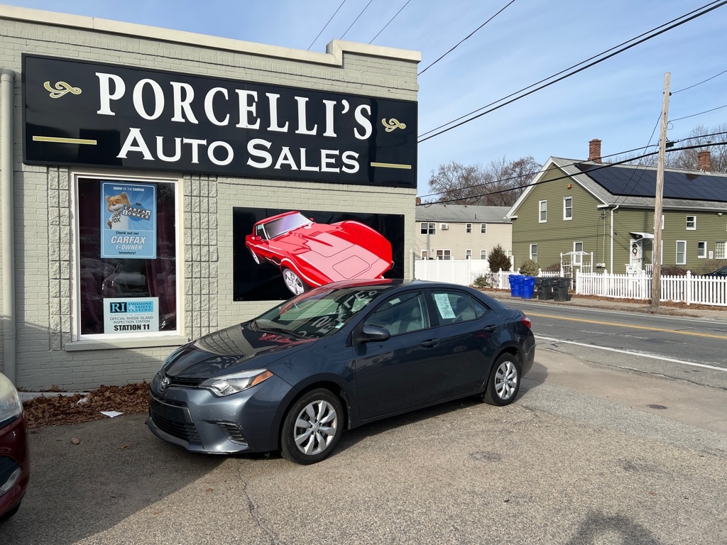 2015 Toyota Corolla LE's photo