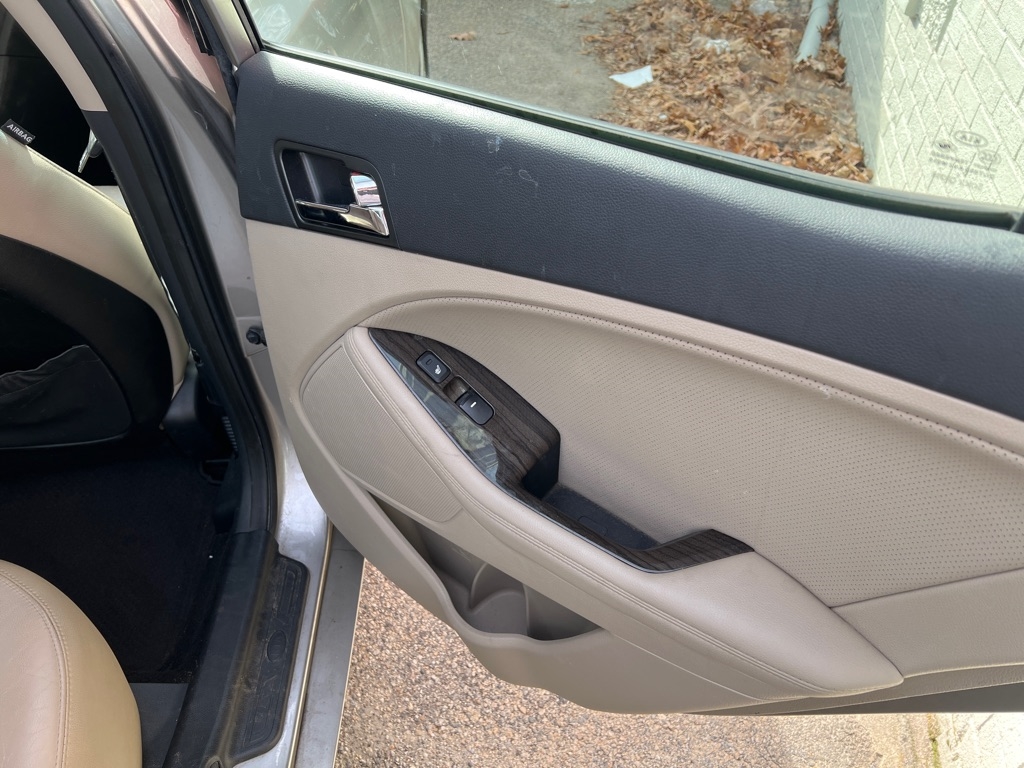 Kia Optima 4dr Sdn 2.4L Auto EX 2012