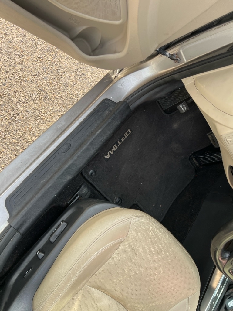 Kia Optima 4dr Sdn 2.4L Auto EX 2012