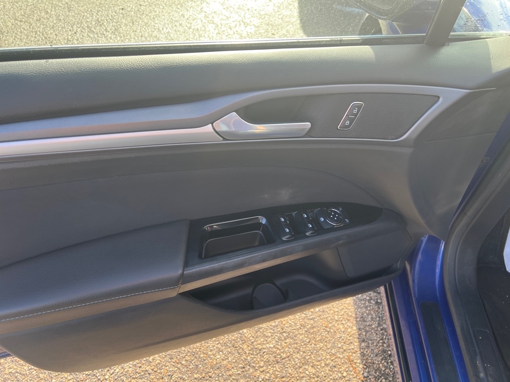 Ford Fusion 4dr Sdn SE Hybrid FWD 2015