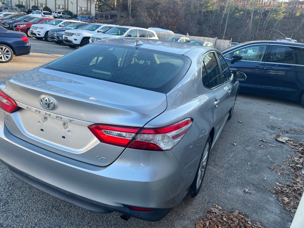 Toyota Camry XLE Auto (Natl) 2019