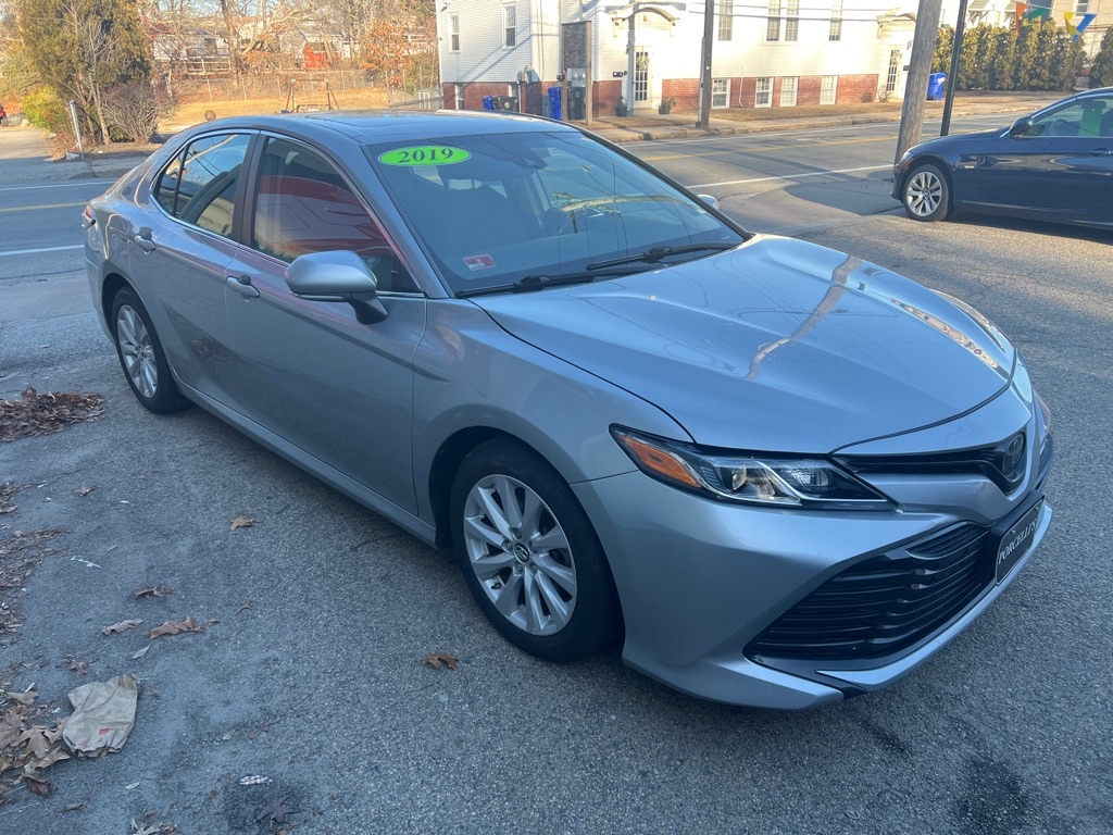 Toyota Camry XLE Auto (Natl) 2019