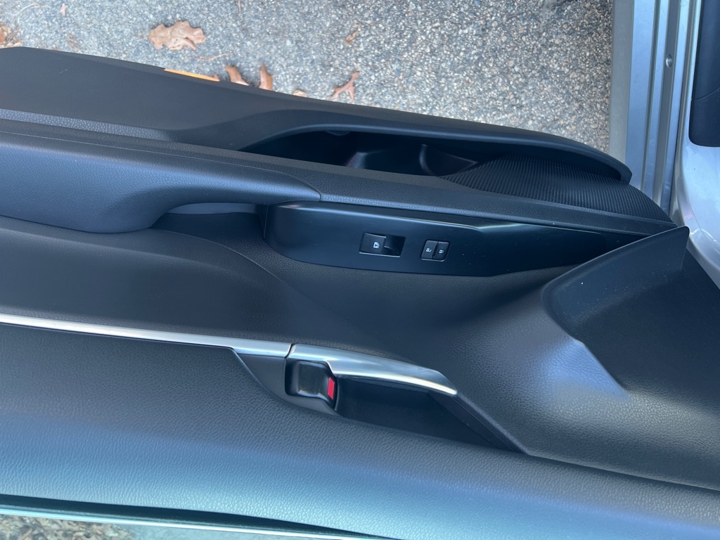 Toyota Camry XLE Auto (Natl) 2019