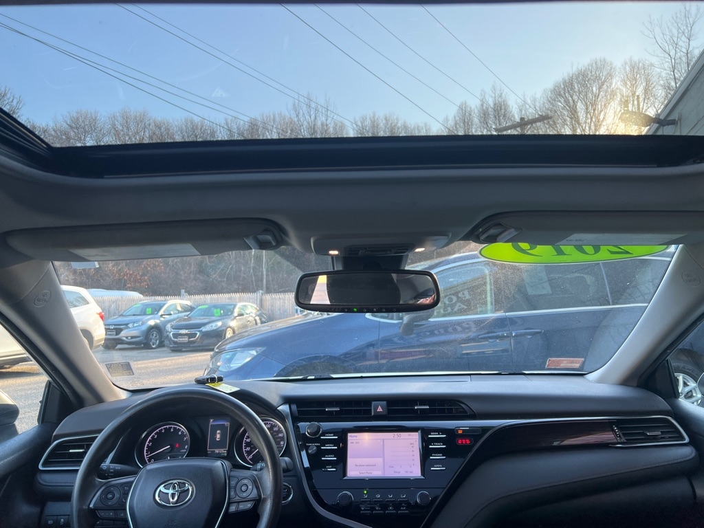 Toyota Camry XLE Auto (Natl) 2019