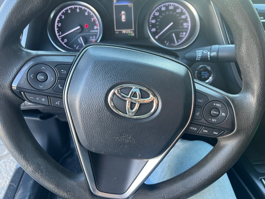 Toyota Camry XLE Auto (Natl) 2019