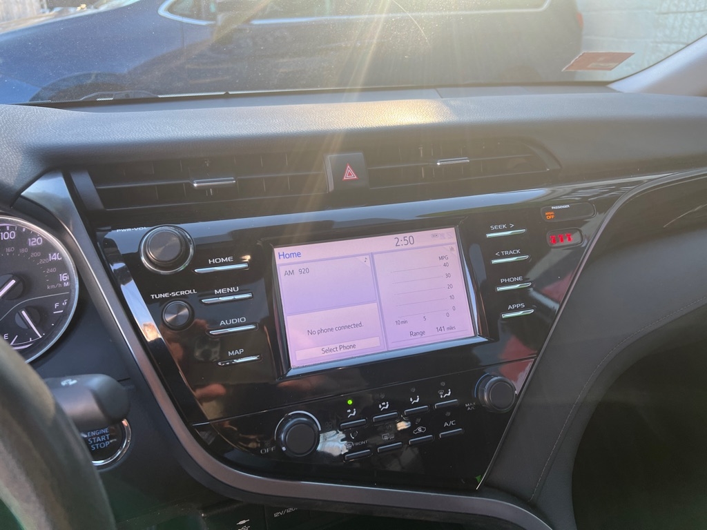 Toyota Camry XLE Auto (Natl) 2019