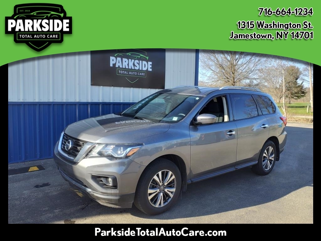 Nissan Pathfinder SV 4WD 2020