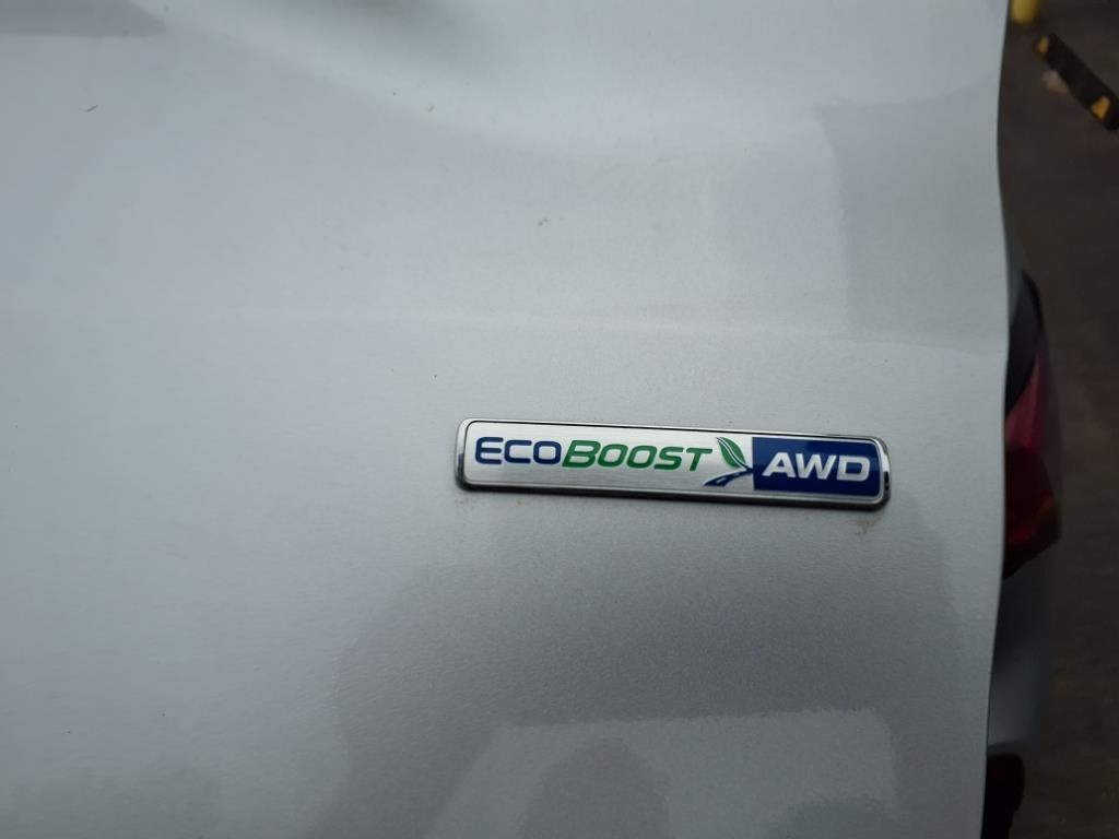 Ford Escape Titanium AWD 2020