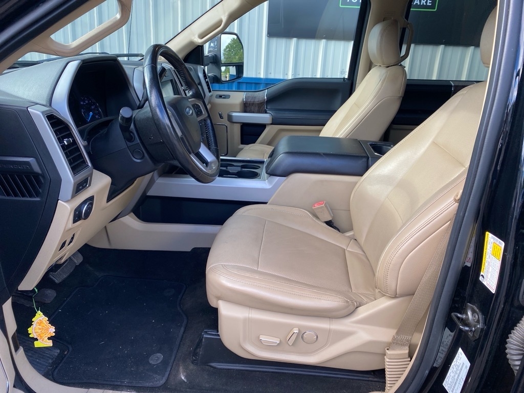 Ford F-350 SD King Ranch 4WD Crew Cab 8' Box 2018
