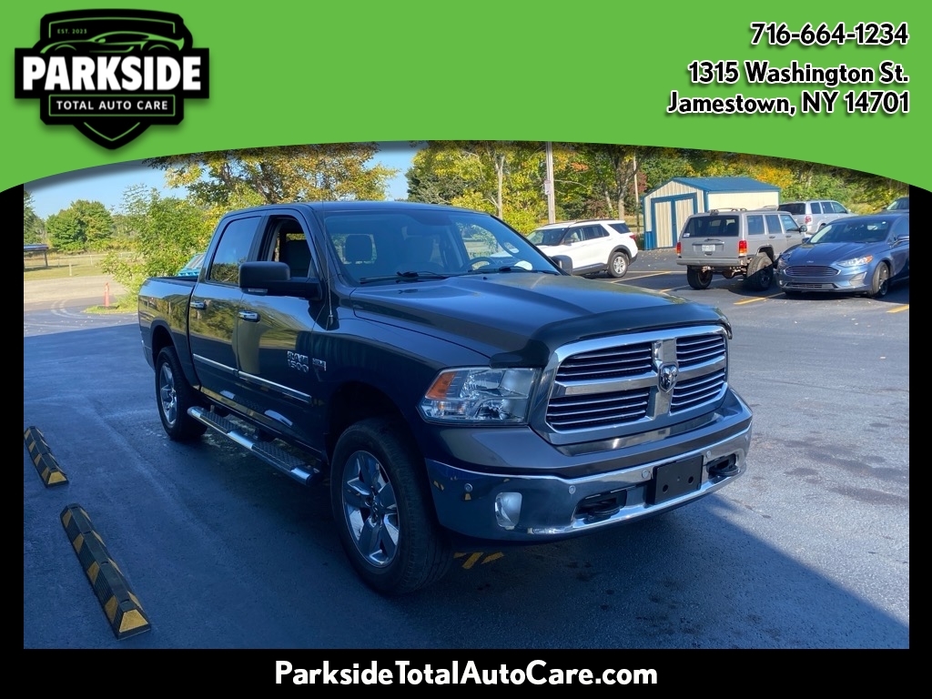 RAM 1500 Big Horn 4x4 Crew Cab 5'7" Box 2017