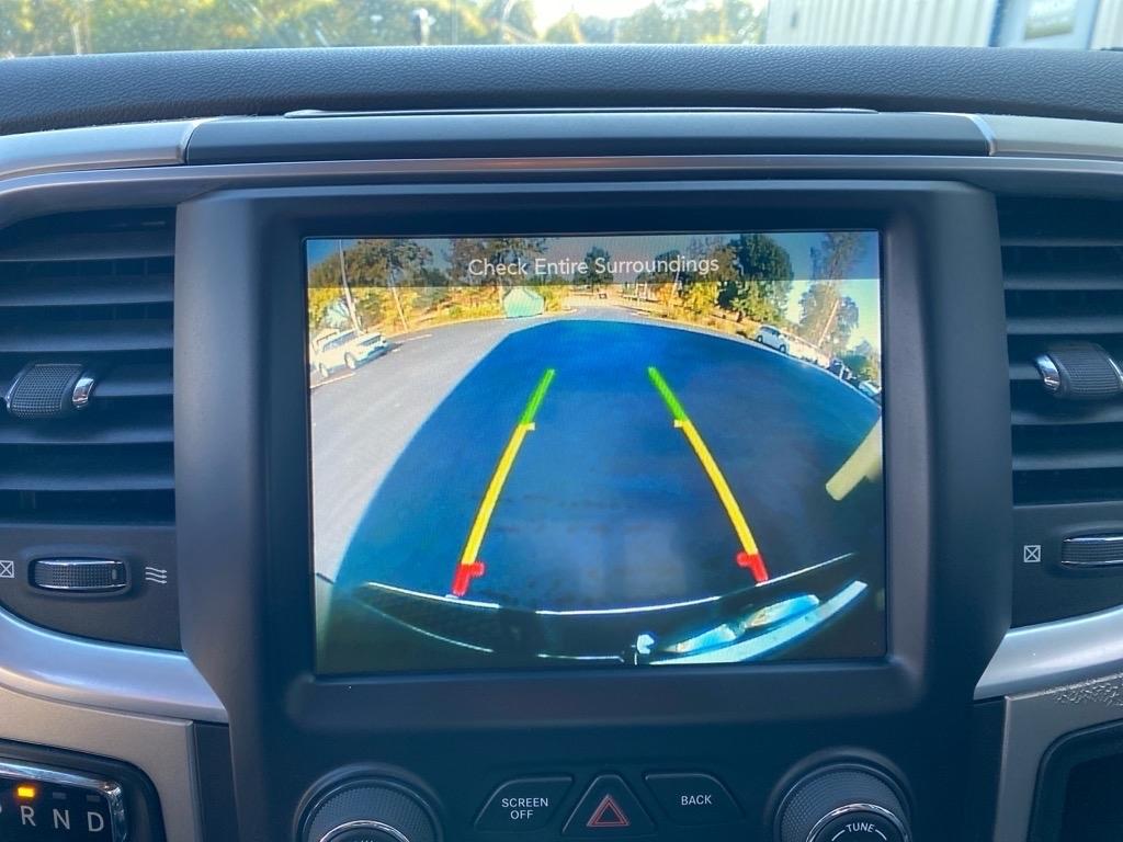 RAM 1500 Big Horn 4x4 Crew Cab 5'7" Box 2017