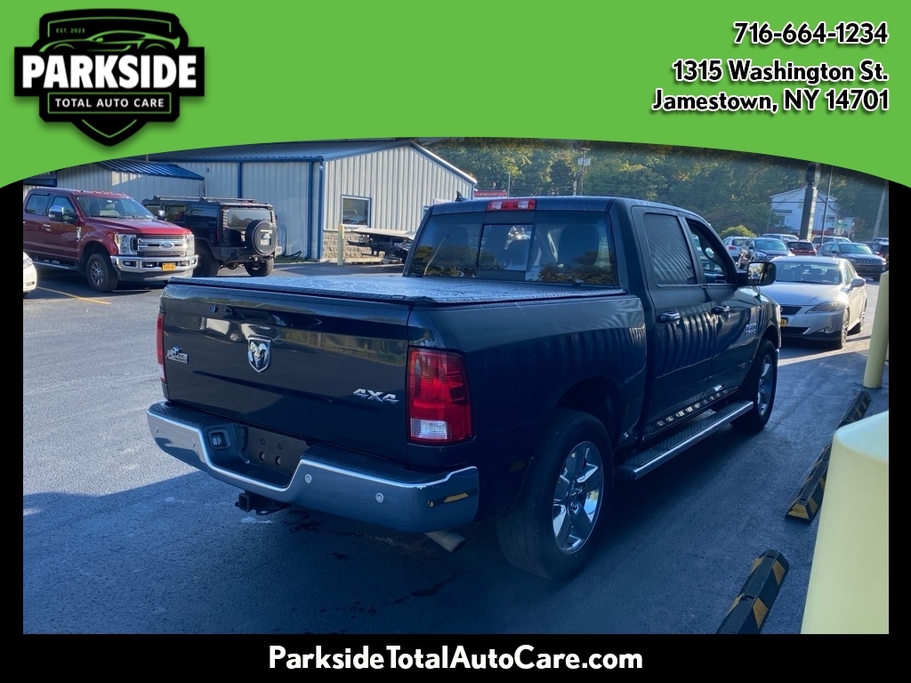 RAM 1500 Big Horn 4x4 Crew Cab 5'7" Box 2017