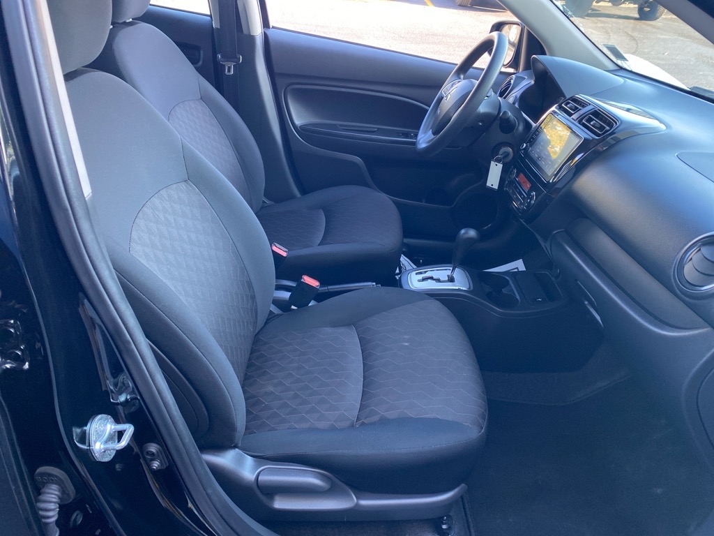 Mitsubishi Mirage ES CVT 2024