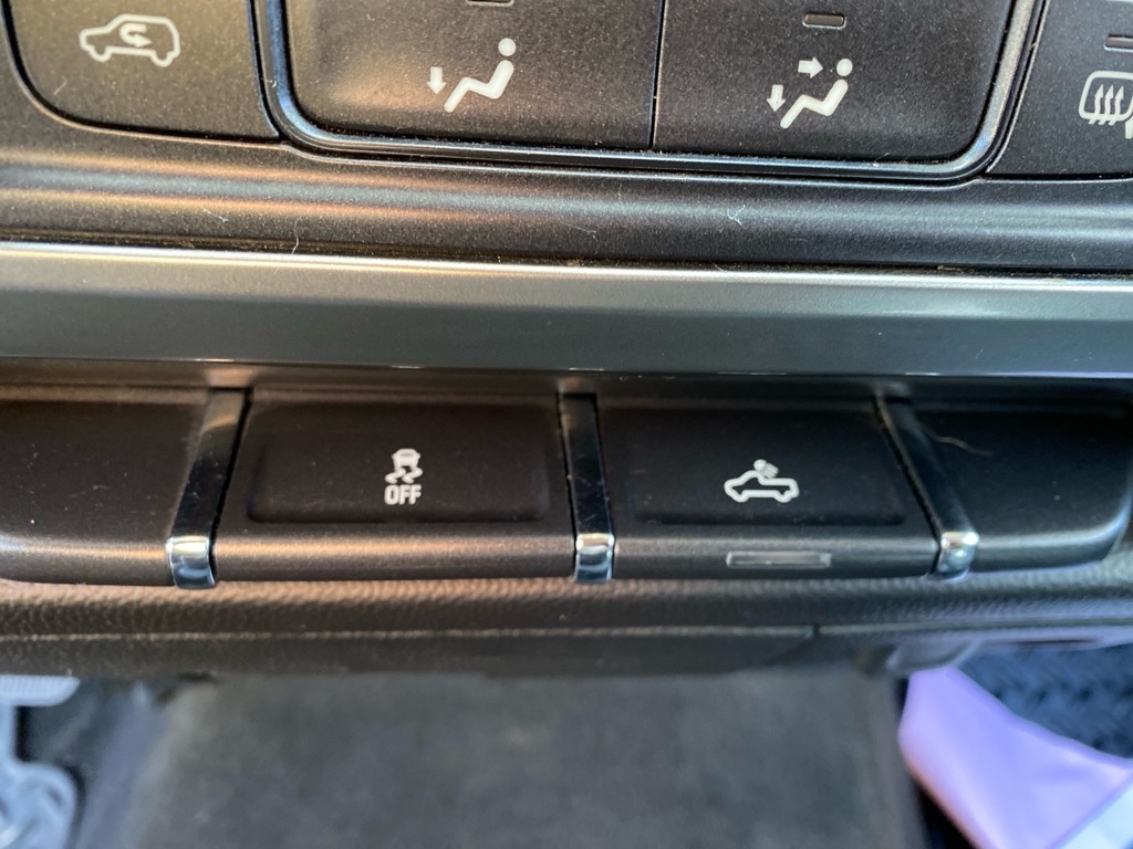 Chevrolet Silverado 1500 4WD Crew Cab 143.5" LT w/1LT 2015