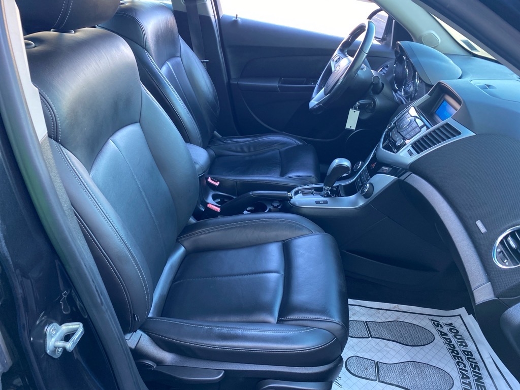 Chevrolet Cruze 4dr Sdn LTZ 2011