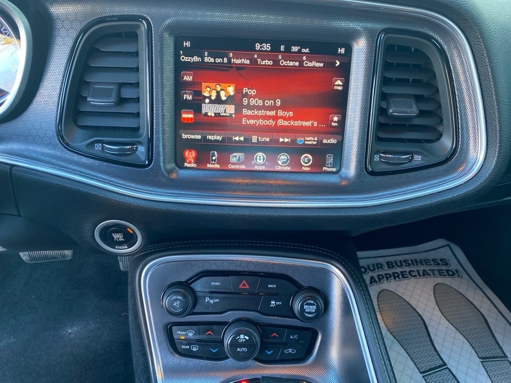 Dodge Challenger SXT Plus 2015