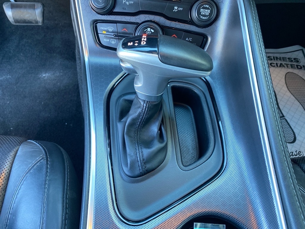 Dodge Challenger SXT Plus 2015