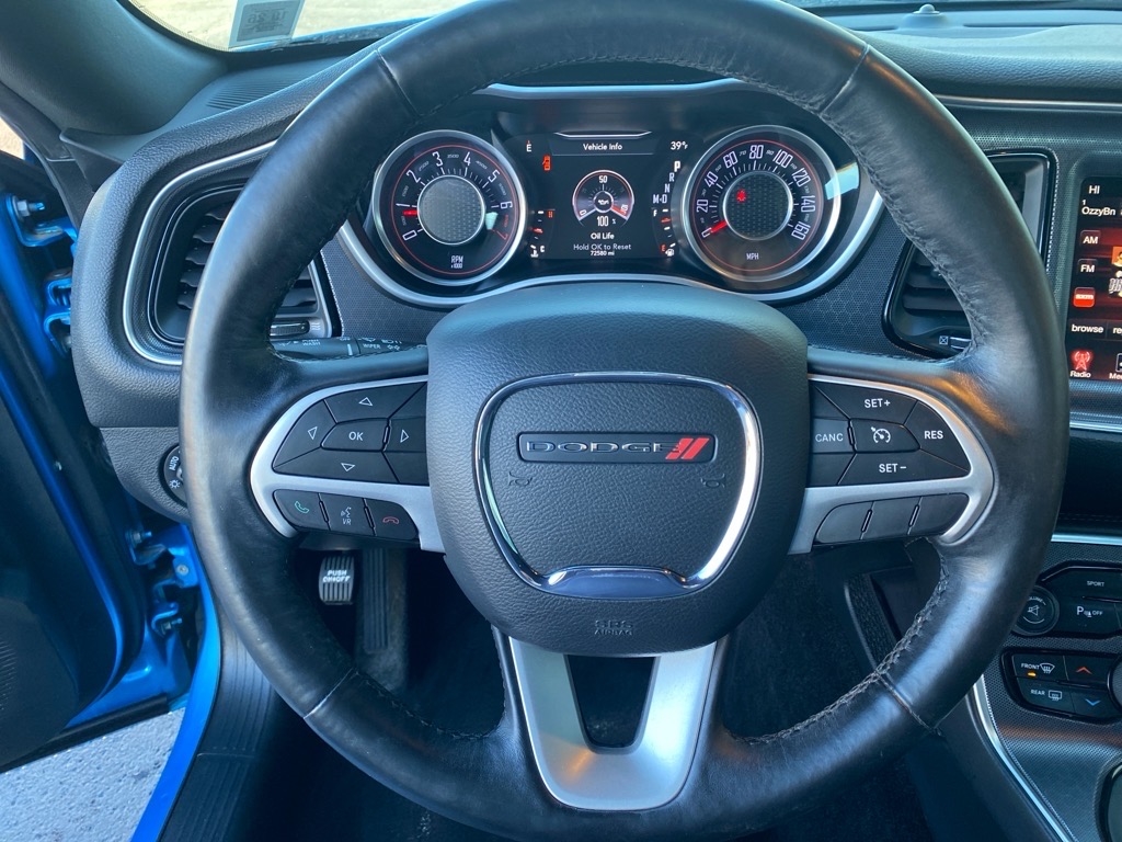 Dodge Challenger 2dr Cpe SXT Plus 2015