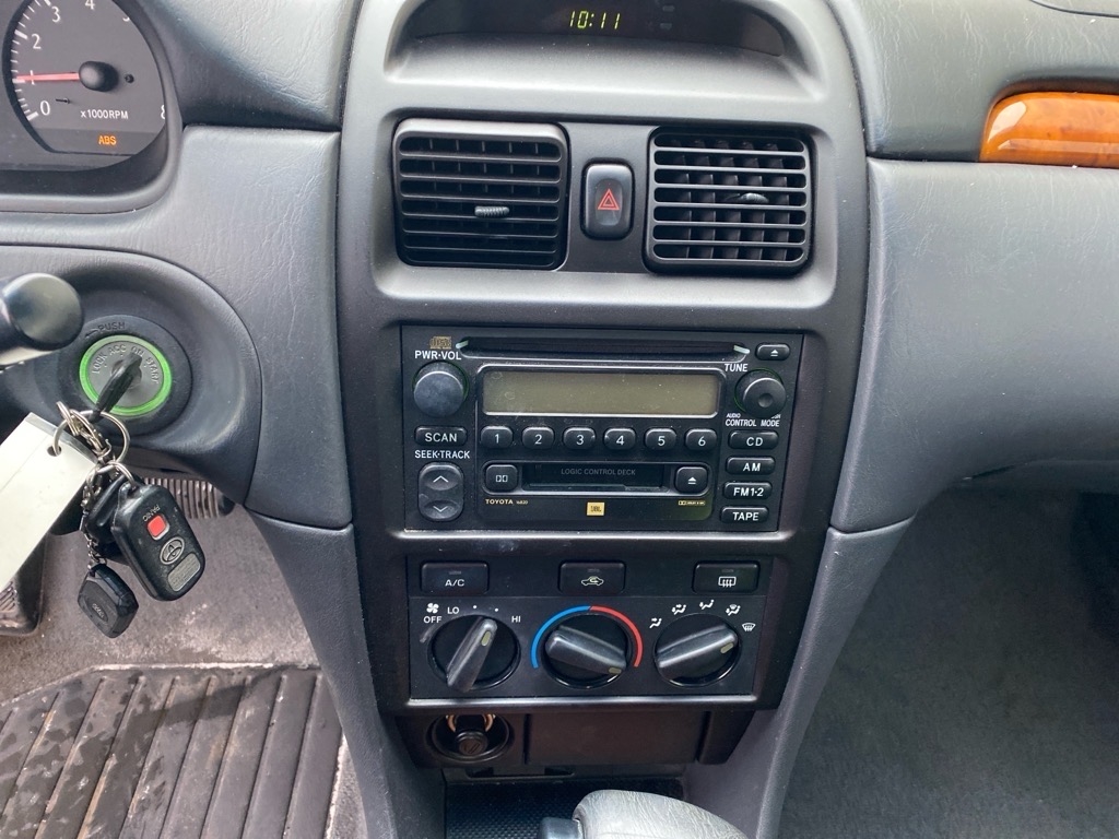 Toyota Camry Solara 2dr Cpe SE Auto (Natl) 2003