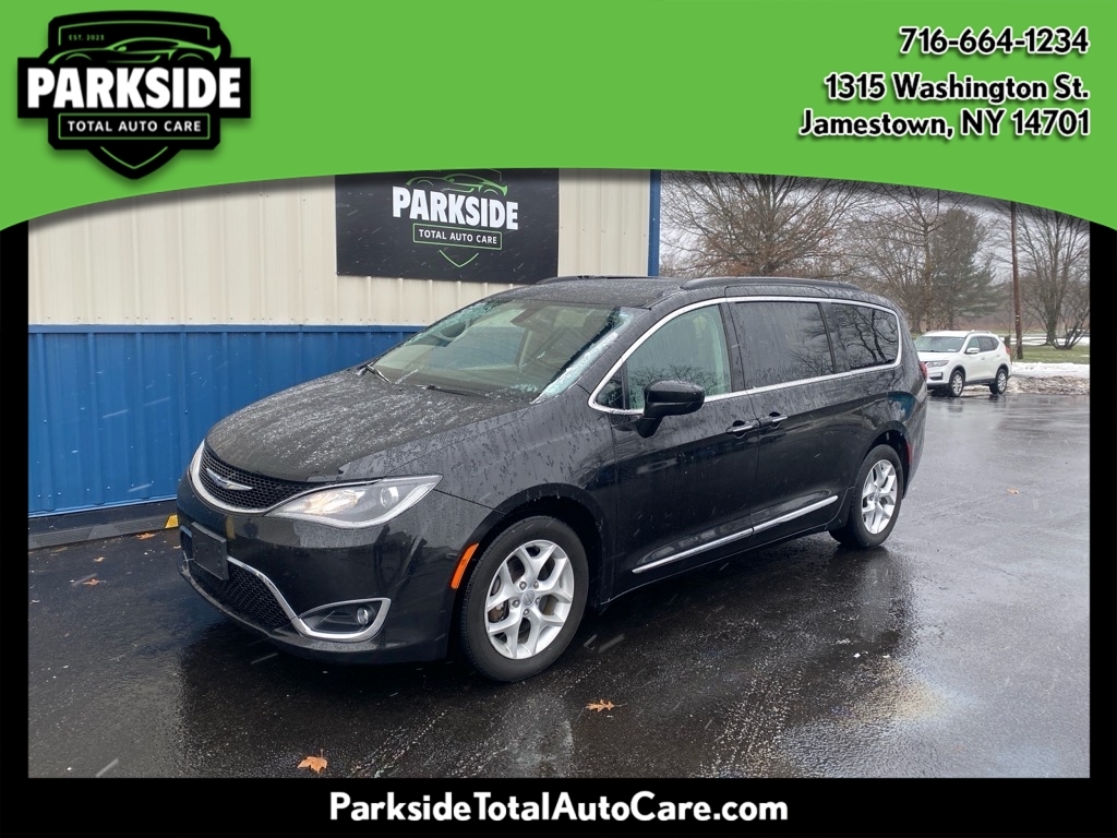 Chrysler Pacifica Touring-L FWD 2017