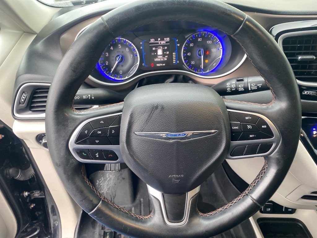 Chrysler Pacifica Touring-L FWD 2017