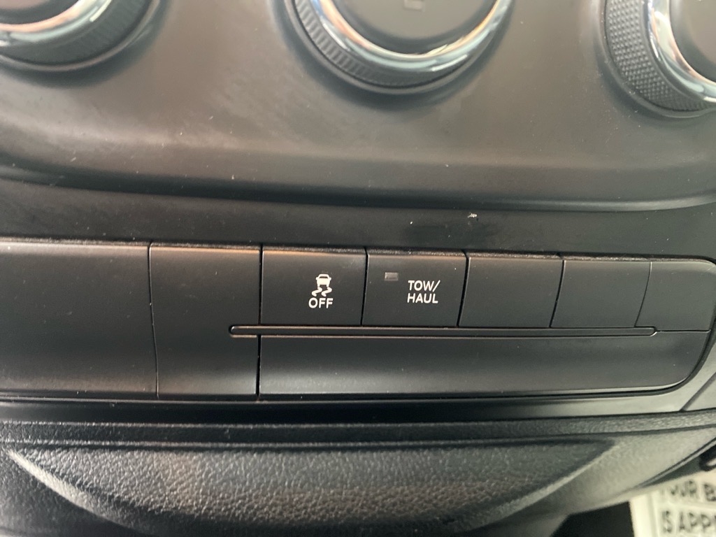 RAM 1500 4WD Reg Cab 120.5" Express 2016