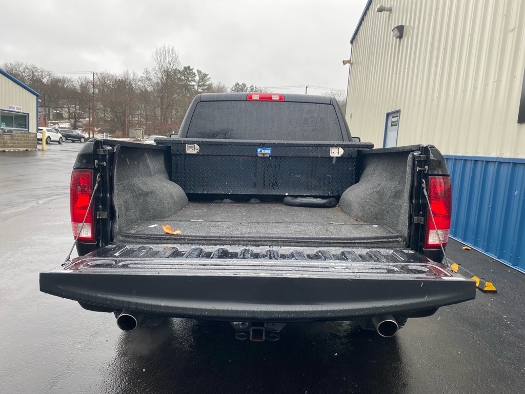 RAM 1500 4WD Reg Cab 120.5" Express 2016