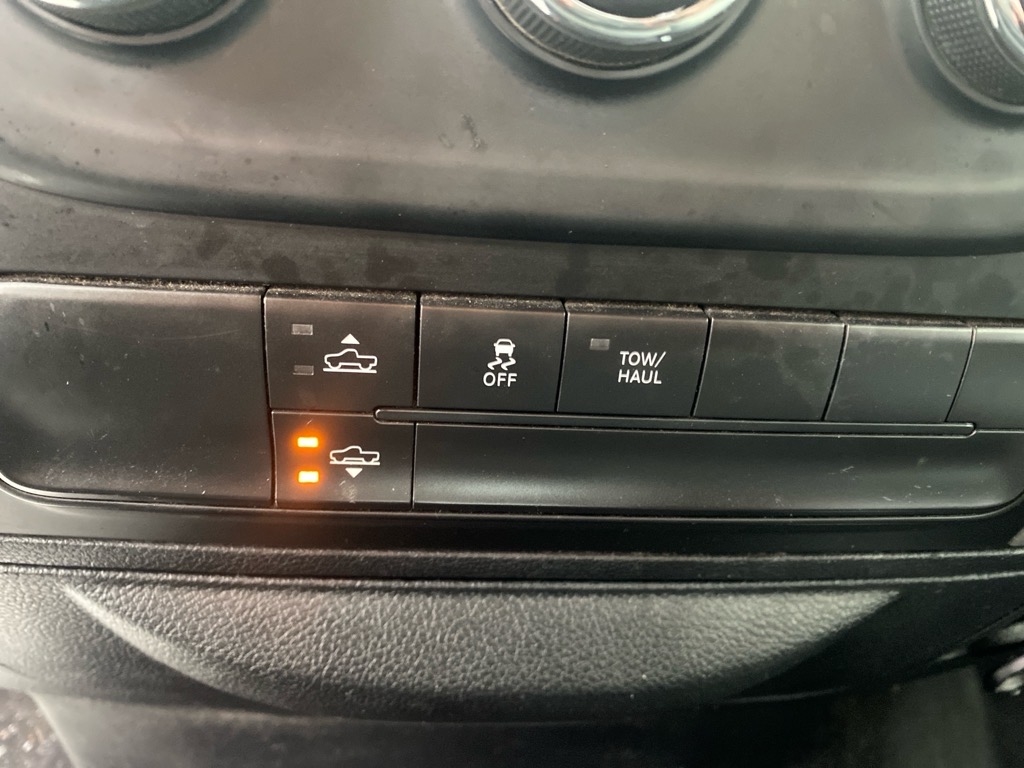 RAM 1500 Tradesman Quad Cab 4WD 2014