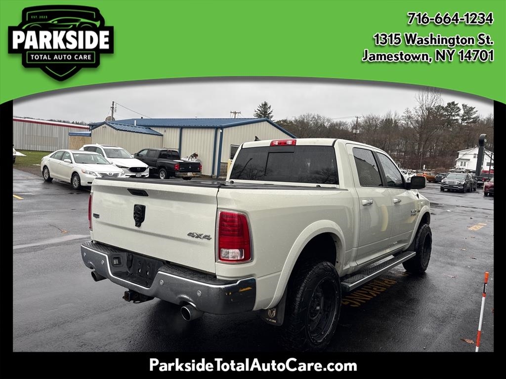RAM 1500 Laramie Crew Cab SWB 4WD 2017