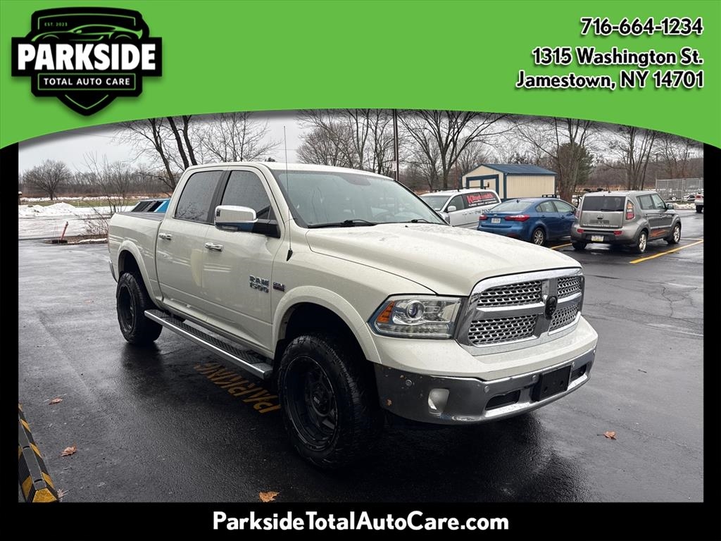 RAM 1500 Laramie Crew Cab SWB 4WD 2017