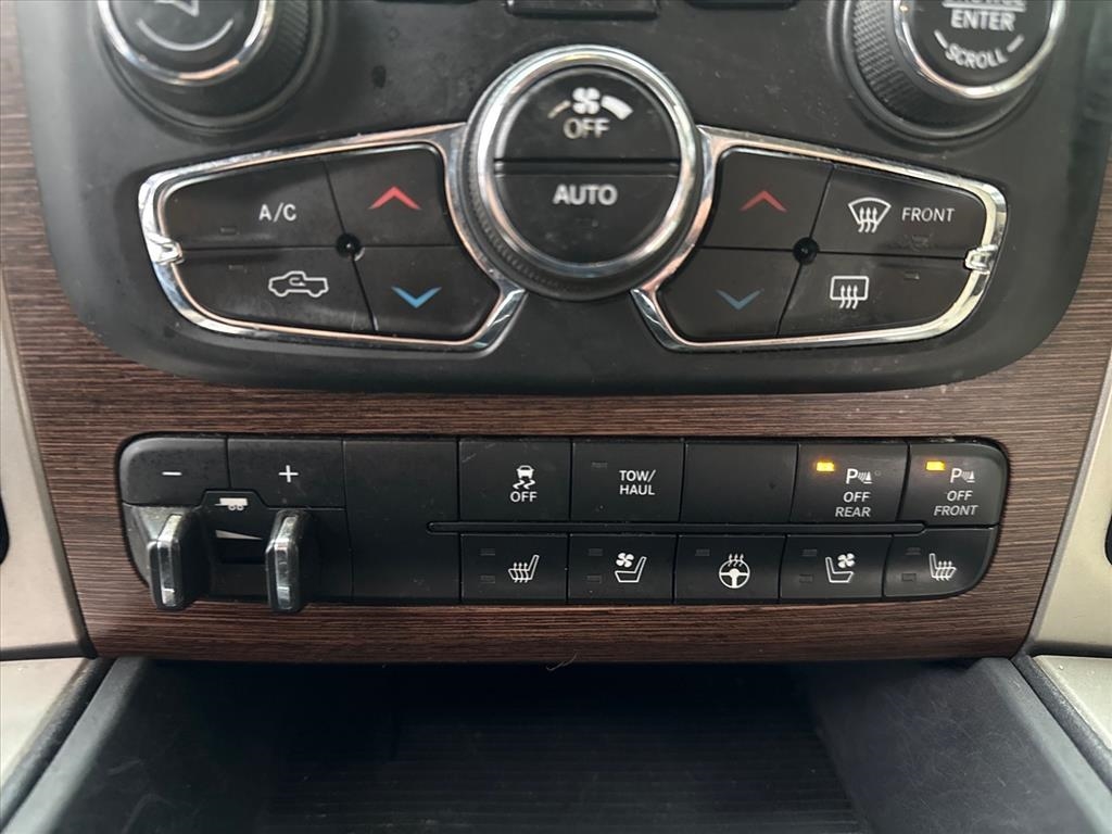 RAM 1500 Laramie Crew Cab SWB 4WD 2017