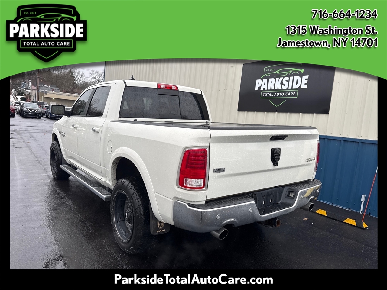 RAM 1500 Laramie Crew Cab SWB 4WD 2017