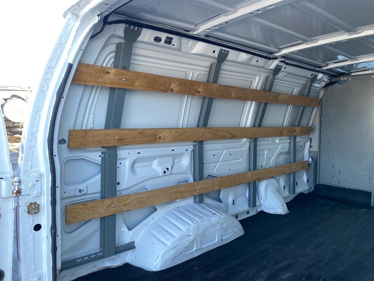 Ford Econoline E-250 2007