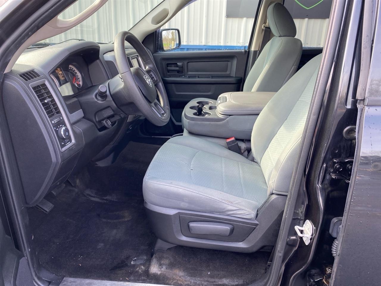 RAM 1500 Tradesman Crew Cab SWB 4WD 2018