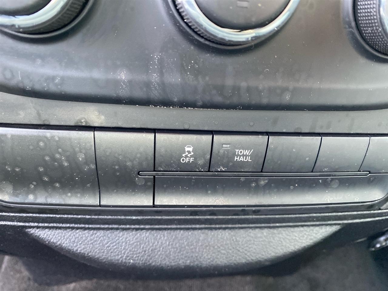 RAM 1500 Tradesman Crew Cab SWB 4WD 2018