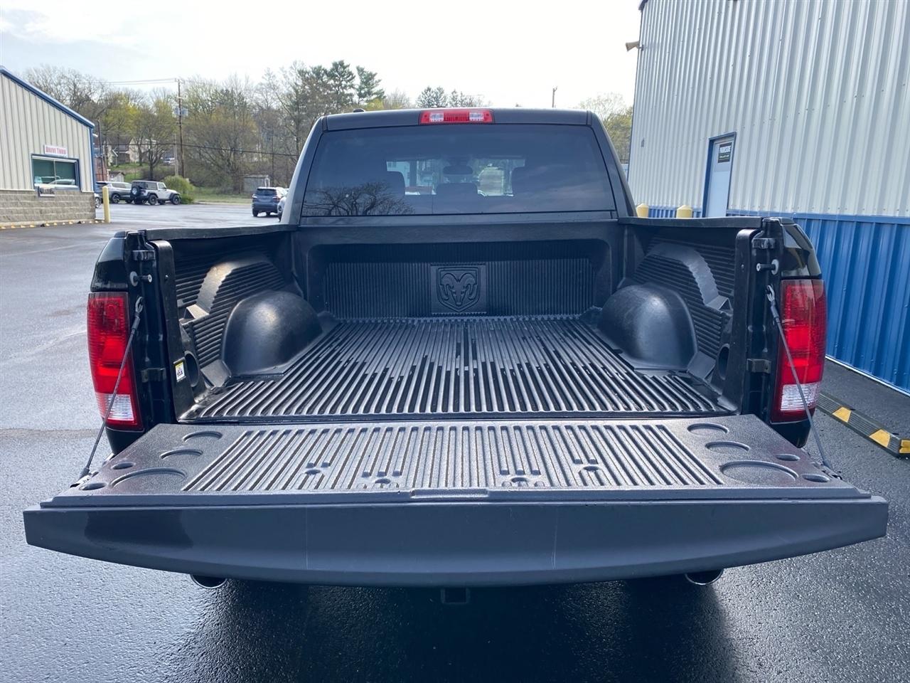 RAM 1500 Tradesman Crew Cab SWB 4WD 2018
