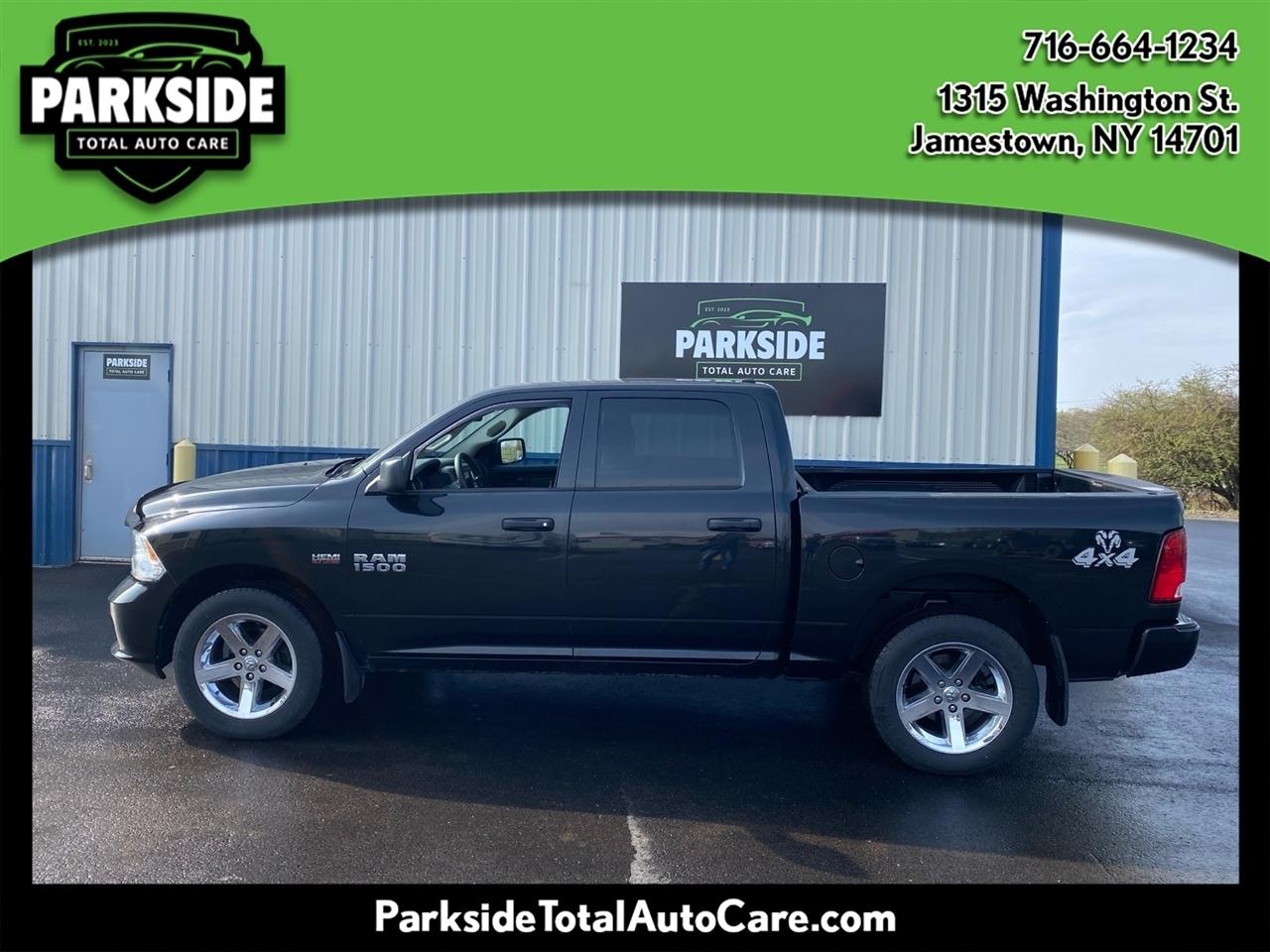 RAM 1500 Express 4x4 Crew Cab 5'7" Box 2018