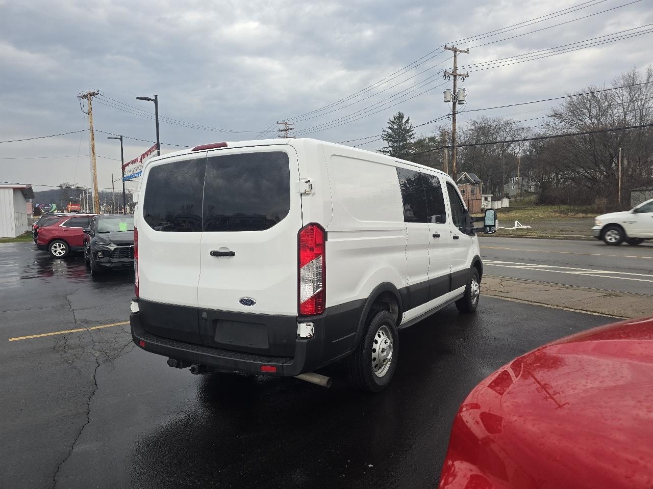 Ford Transit 250 Van High Roof w/Sliding Pass. 148-in. WB 2020
