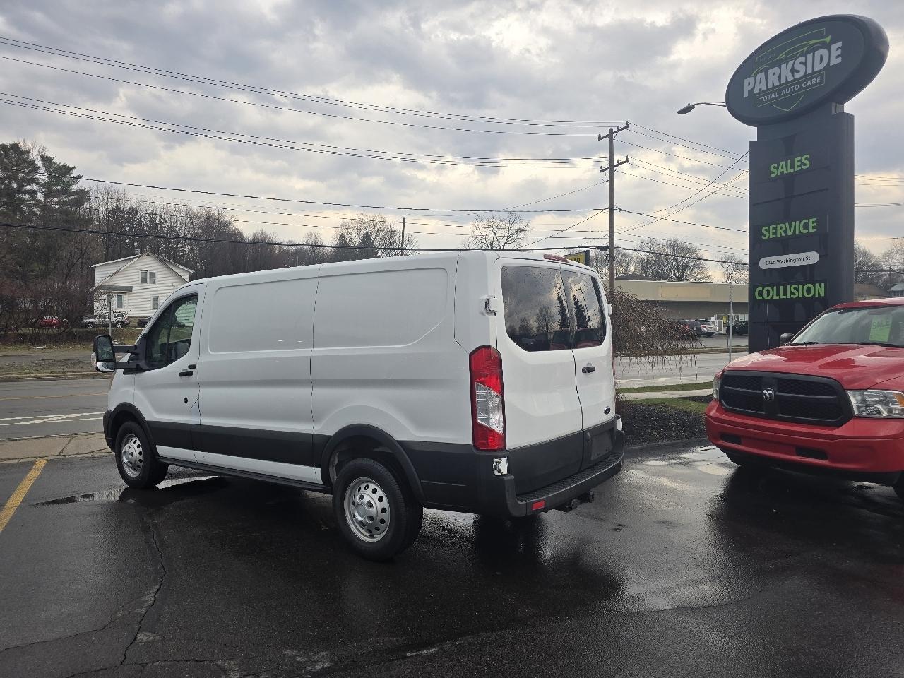 Ford Transit 250 Van High Roof w/Sliding Pass. 148-in. WB 2020