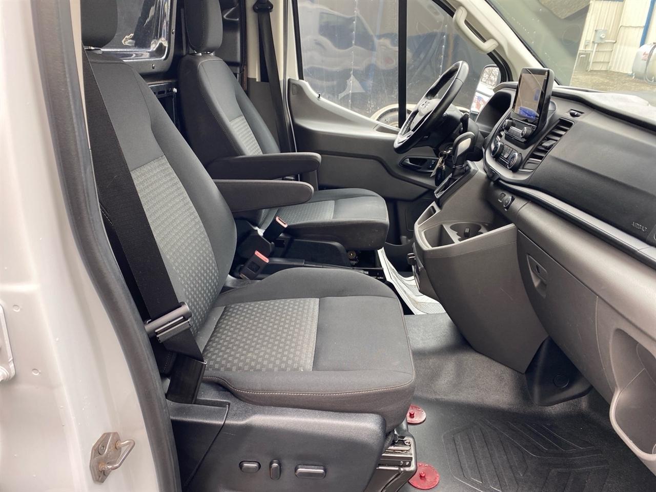 Ford Transit 250 Van High Roof w/Sliding Pass. 148-in. WB 2020