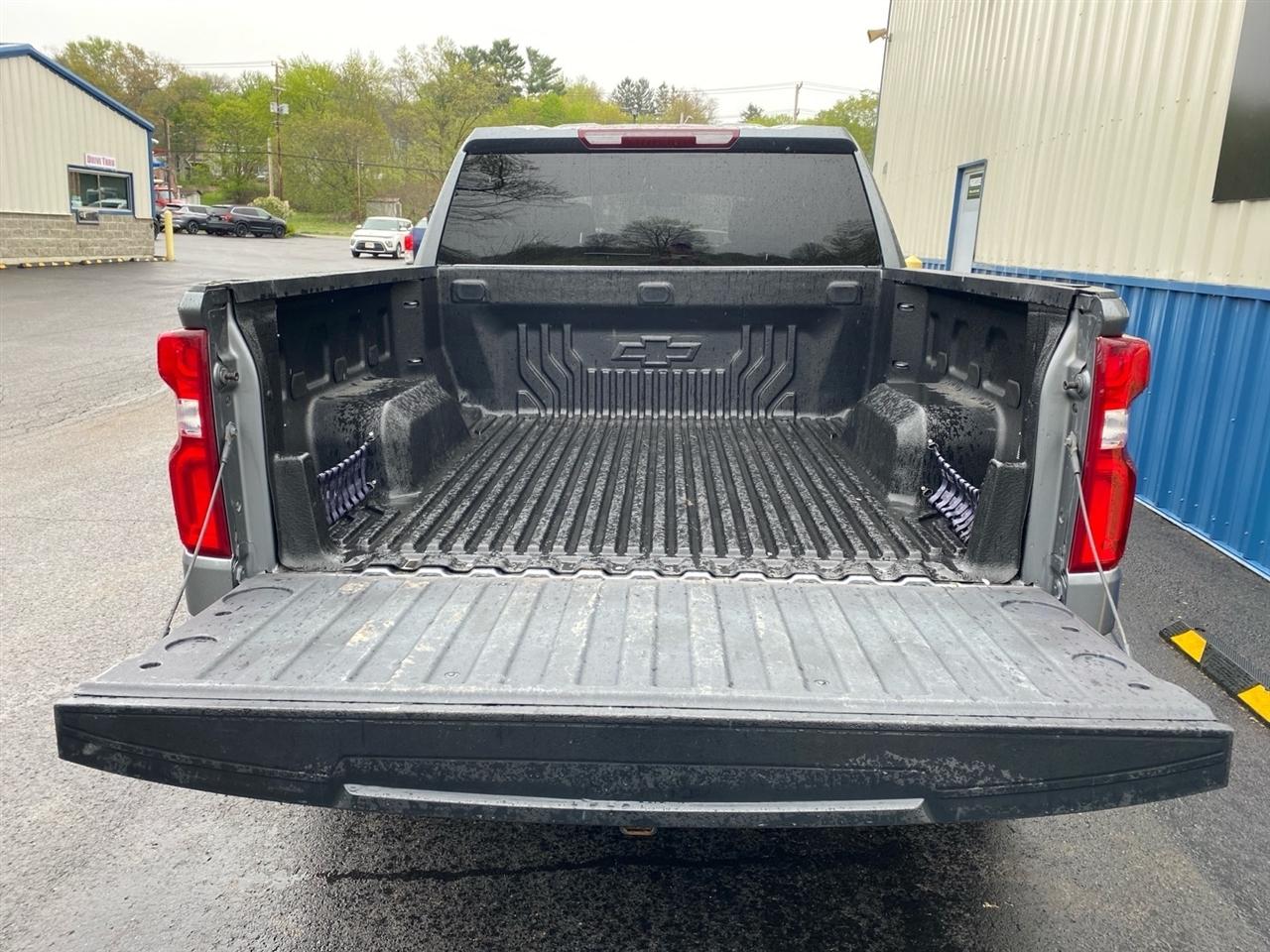 Chevrolet Silverado 1500 Custom Crew Cab Short Box 4WD 2021